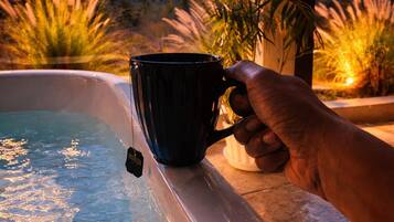 ห้องลักซ์ชัวรี่ | โต๊ะทำงาน