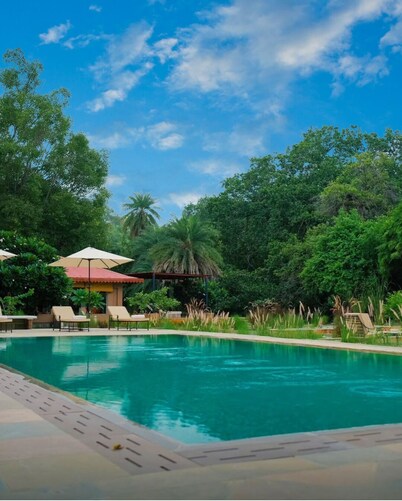Aloof The Jungle Lodge Ghanerao