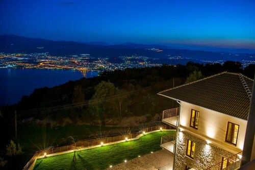 Arktos Hotel Cozy Triple Room With Scenic Views