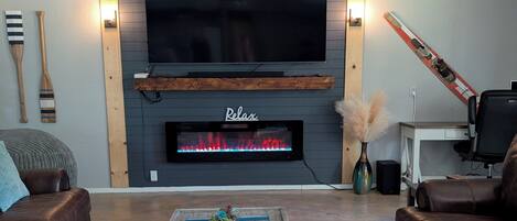 Smart-TV, peis, bøker og PC-skjermer