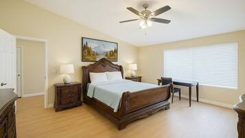 4 bedrooms, desk, iron/ironing board, travel cot