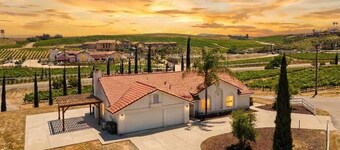 Private Temecula Getaway | Walk to Wineries