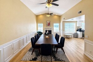 Dining - Private Temecula Getaway | Walk to Wineries (Temecula)