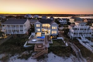 Exterior - Ocean Breeze: Oceanfront Pool & Hot Tub (Murrells Inlet)