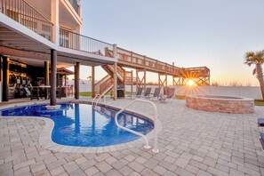 Pool - Ocean Breeze: Oceanfront Pool & Hot Tub (Murrells Inlet)