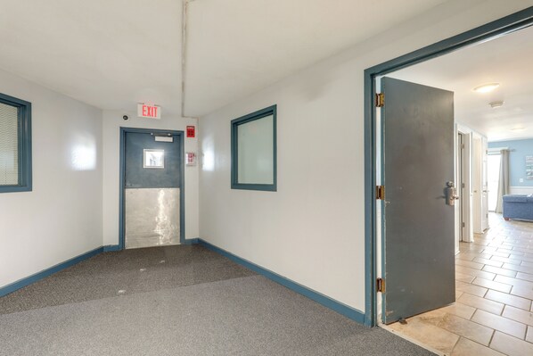 Interior - Walk to Shore: Ocean-view Retreat in Myrtle Beach! (Myrtle Beach)