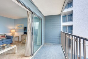 Interior - Walk to Shore: Ocean-view Retreat in Myrtle Beach! (Myrtle Beach)