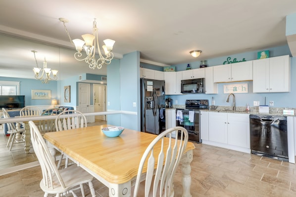 Apartment (0 Bedroom) | Interior - Walk to Shore: Ocean-view Retreat in Myrtle Beach! (Myrtle Beach)