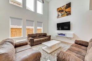 House (4 Bedrooms) | Interior