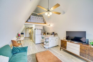 Apartment (0 Bedroom) | Interior