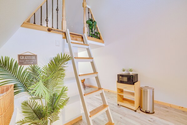 Apartment (0 Bedroom) | Interior