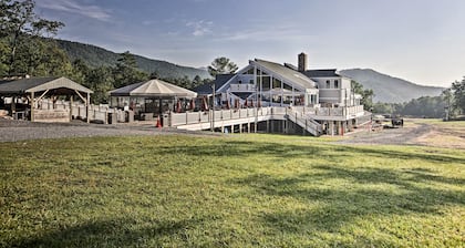 4 Mi to Massanutten Resort: Family Home w/ Views!