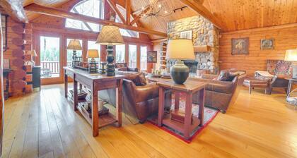 Deck + Beach Access: Lakefront Cabin in Levering!