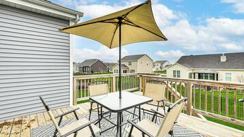 House (5 Bedrooms) | Interior