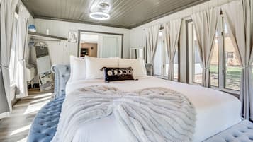 House (1 Bedroom) | Interior