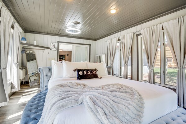 House (1 Bedroom) | Interior