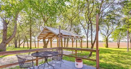 Hunt & Fish: Peaceful Country Escape in Chapman!