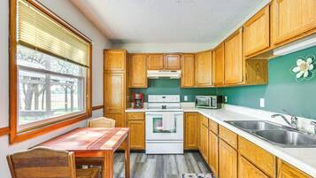 Cottage (3 Bedrooms) | Interior