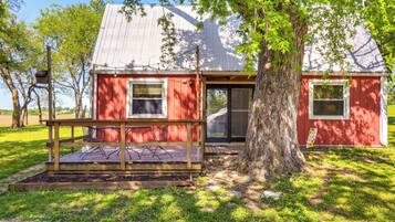 Cottage (3 Bedrooms) | Front of property