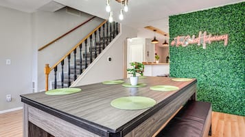 House (3 Bedrooms) | Dining