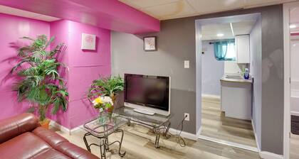 9 Mi to Midtown: Convenient Harrisburg Apt