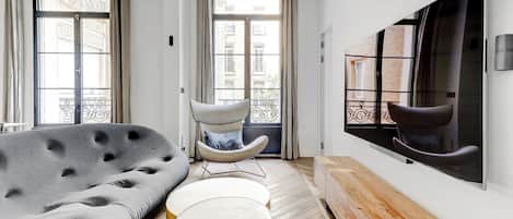TV, stereo, offices