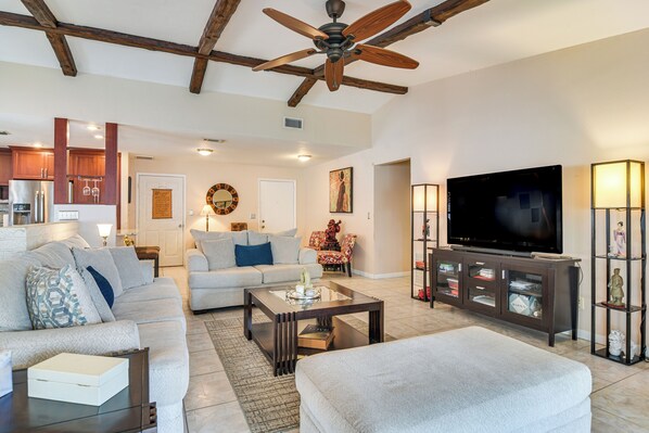 House (3 Bedrooms) | Front of property - Outdoor Oasis: Spacious Stay in Clearwater! (Clearwater)