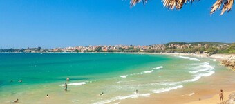 Serenity and Views - Beachside Escape