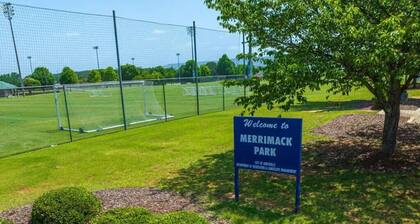 Hunstville Modern Studio Retreatsleeps 2