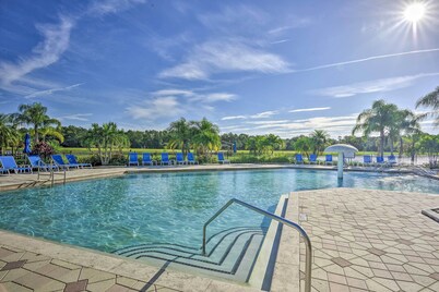 Pool, Hot Tub & Theatre Access: Kissimmee Gem