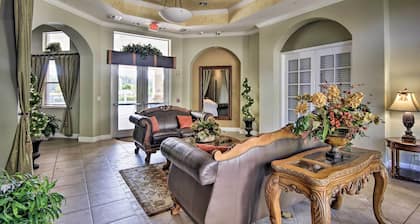 Pool, Hot Tub & Theatre Access: Kissimmee Gem