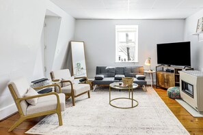 Apartment (1 Bedroom) | Interior