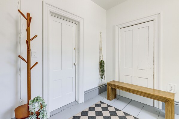 Apartment (1 Bedroom) | Interior