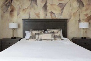 4 bedrooms, iron/ironing board, WiFi, bed sheets - 4 bedroom Encanto family home (San Diego)