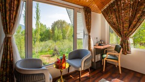 King Room | Garden view - Moustache Pahalgam (Anantnag)