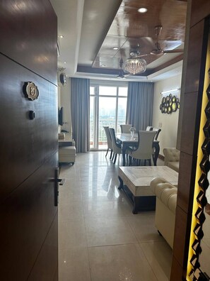 Apartment, 1 Bedroom, Accessible, Smoking | Bahagian dalam