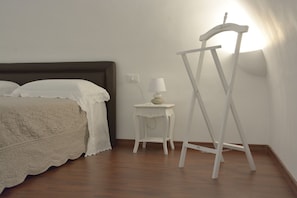 Room, 1 Bedroom, Smoking | 1 bedroom - Room-elpis Room - Santa Sofia Martano (Martano)