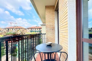 Outdoor dining - Casa delle Primule , Bright, Metro & View (Milano)