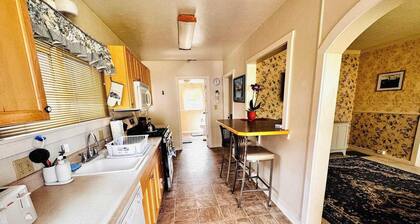 2br, bike storage, pet friendly, walk to main st