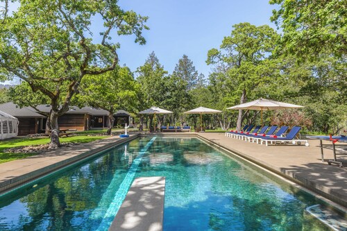 Kenwood Family Estate: Pool, Gym, Sports Courts & Wine Country Views!