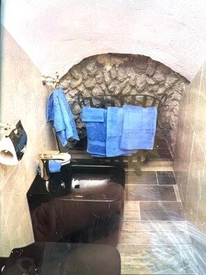 Dusche, Haartrockner, Bidet, Handtücher