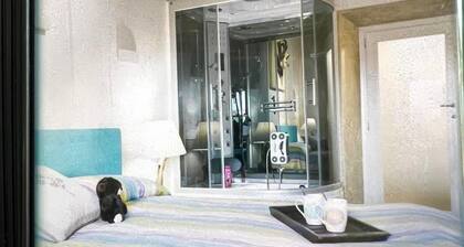 At 28 minutes from Rome app at historic center 1 m.from Castle 6 places pets ok