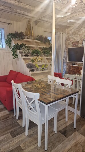 Interior - At 28 minutes from Rome app at historic center 1 m.from Castle 6 places pets ok (Vignanello)