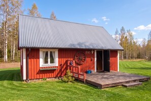 Standard House, 1 Bedroom, Microwave (Charming Swedish Forest Cottage) | Exterior - Charming Swedish Forest Cottage Motala (Motala)