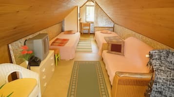 1 bedroom, free WiFi, bed sheets