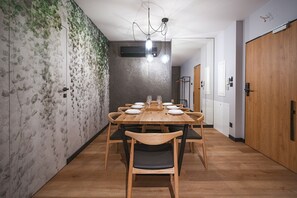 Apartament (22C) | Esszimmer