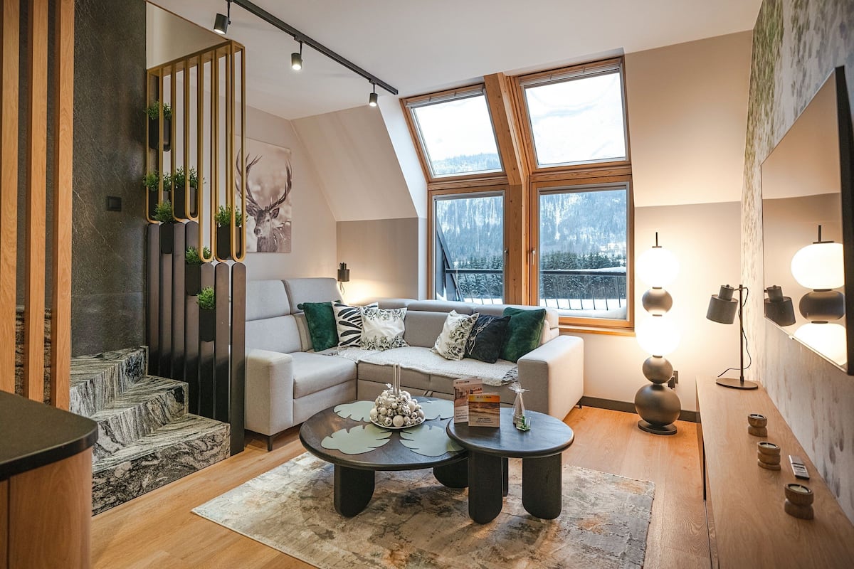 Apartament (22C) | Living area | Flat-screen TV