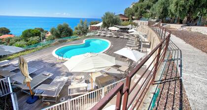 Holiday Resort Balzi Rossi