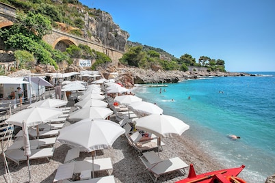 Holiday Resort Balzi Rossi