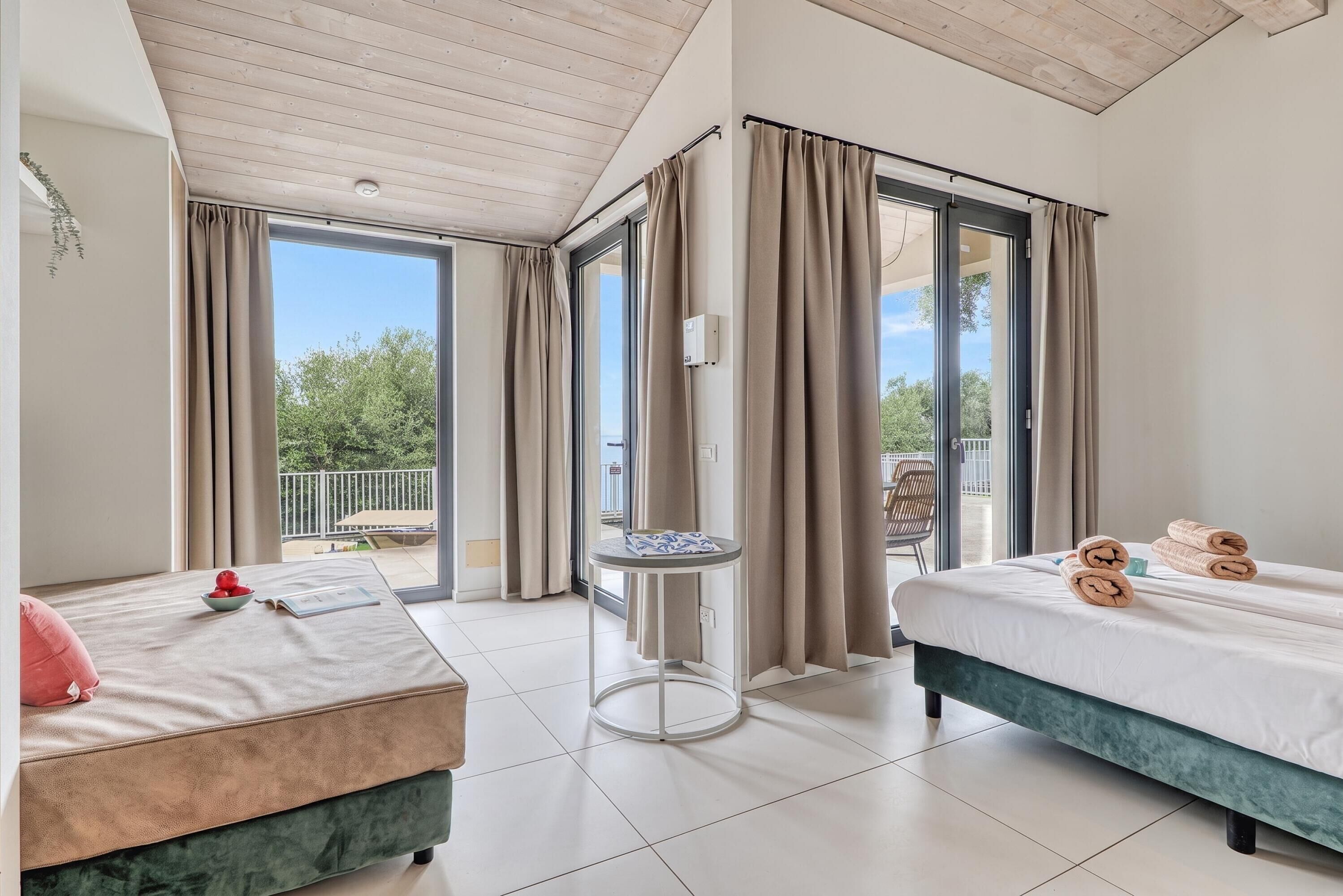 Luxe huis, 1 slaapkamer, terras, uitzicht op zee (Boutique Pool Apt. Balzi Rossi -)